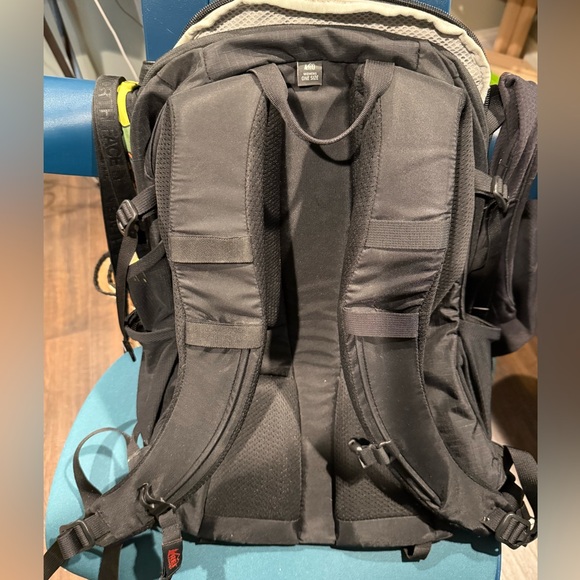 REI COOP Trail 25 Pack - Picture 7 of 8